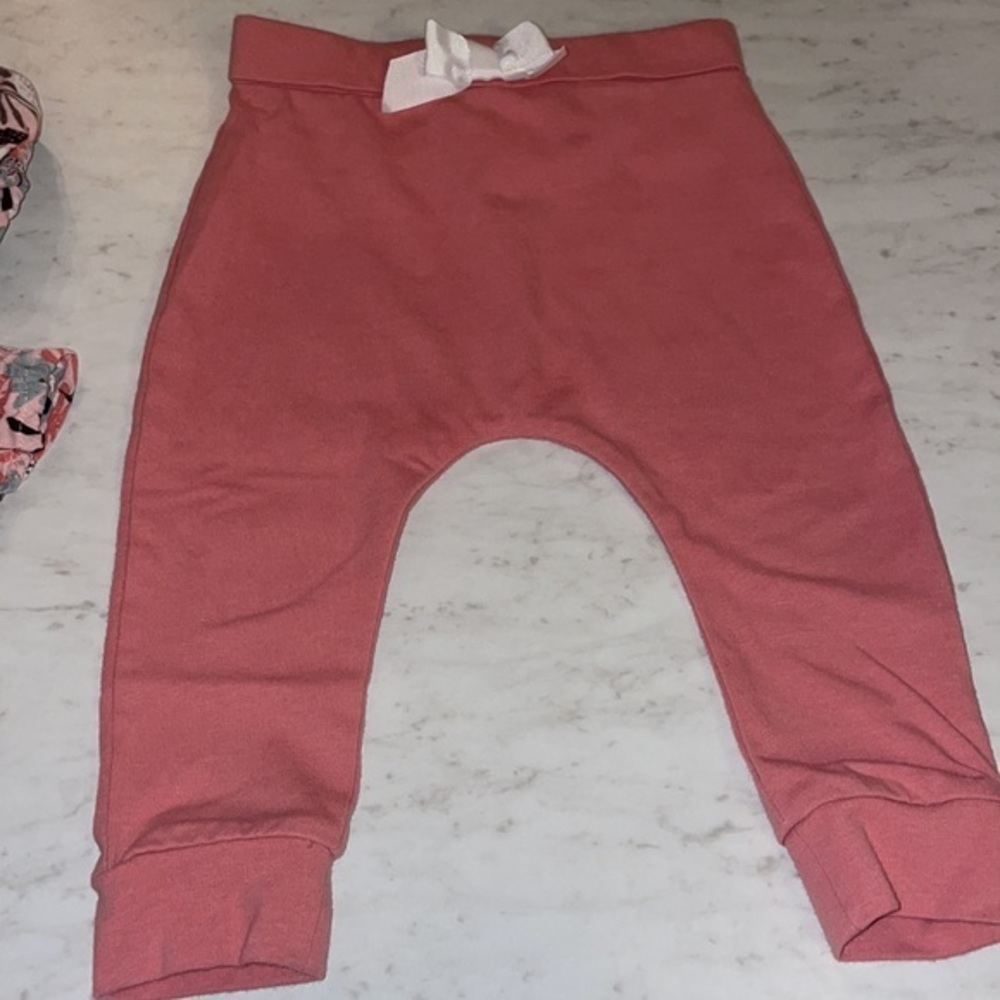 Tommy Bahama Set - Picture 4 of 5